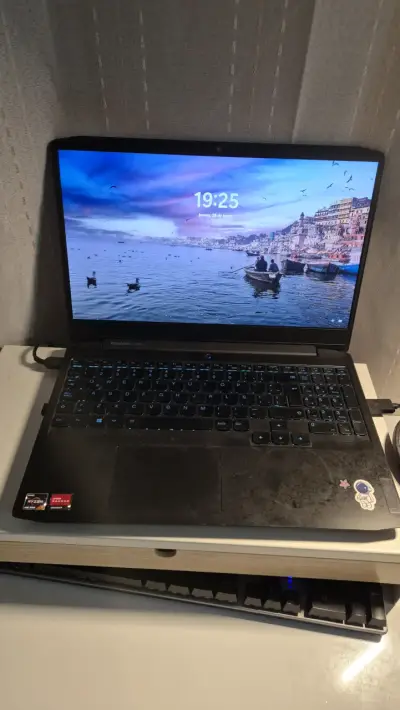 Lenovo ideapad gaming 3 top de línea - miniatura 2