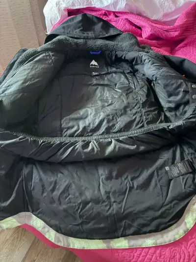 Chaqueta negra de invierno burton - miniatura 2