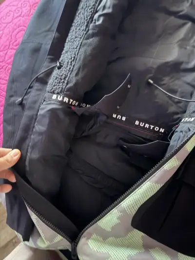 Chaqueta negra de invierno burton - miniatura 4