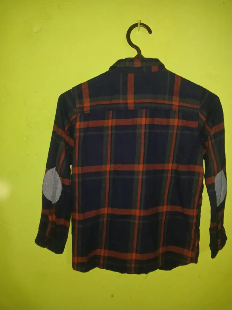 Camisa a cuadros azul y rayas naranja - 2