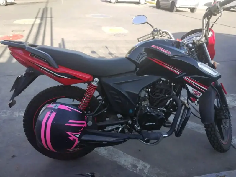 Motocicleta Motorrad 150cc negra