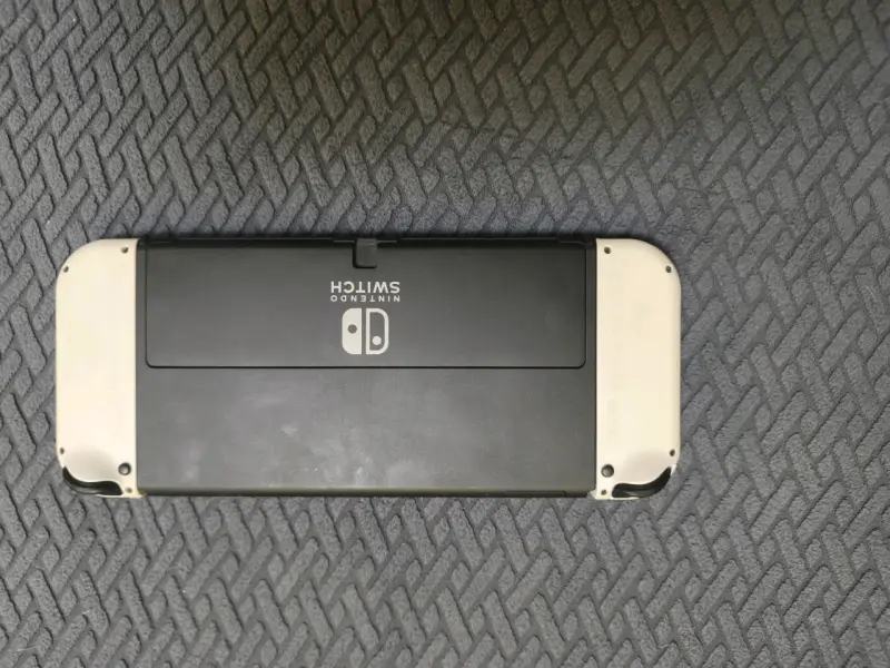 Nintendo Switch oled con accesorios - 2