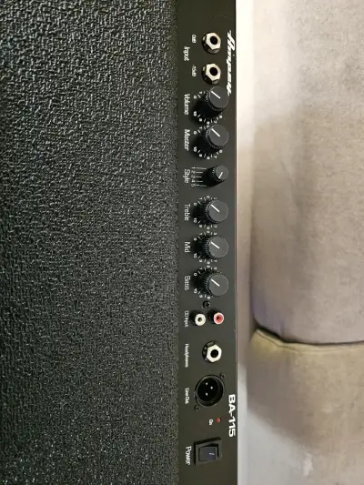 Amplificador Ampeg BA-115 - miniatura 1
