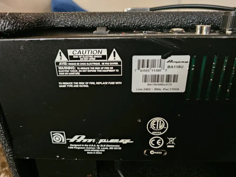 Amplificador Ampeg BA-115 - 3