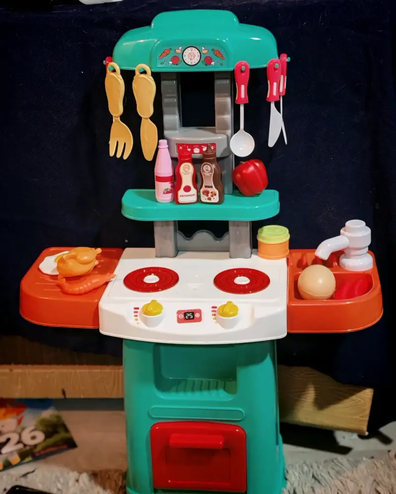 Cocina de juguete infantil