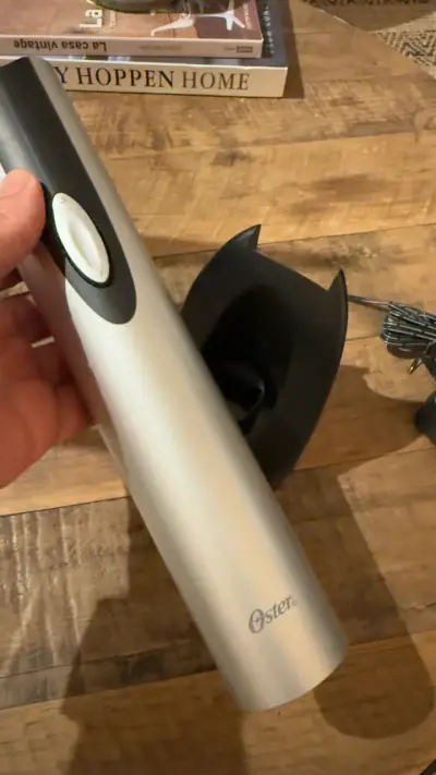 Sacacorchos eléctrico Oster - miniatura 2