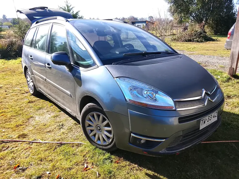 Auto Citroën gris oscuro - 5