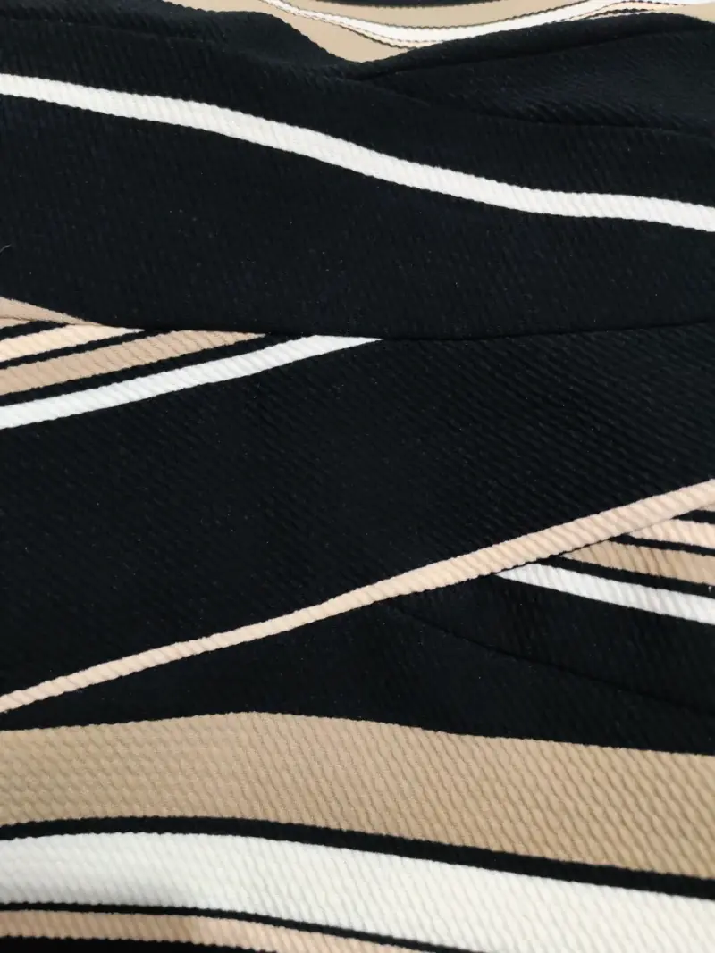 Vestido a rayas negro y beige - 4