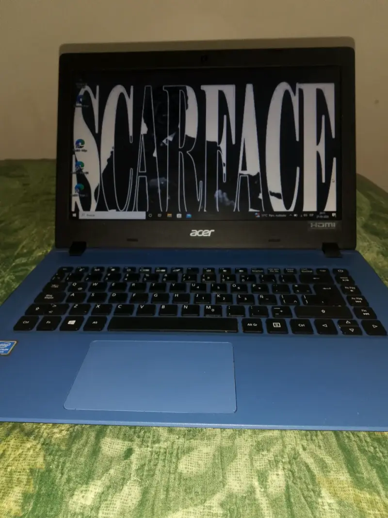 Notebook Acer color azul - 1