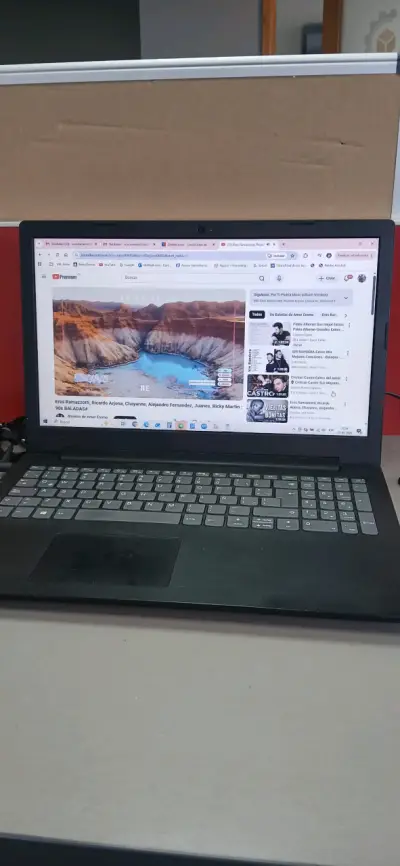 Notebook Dell 15 pulgadas - miniatura 1