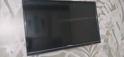 Televisor LED Recco 32 pulgadas - miniatura 1