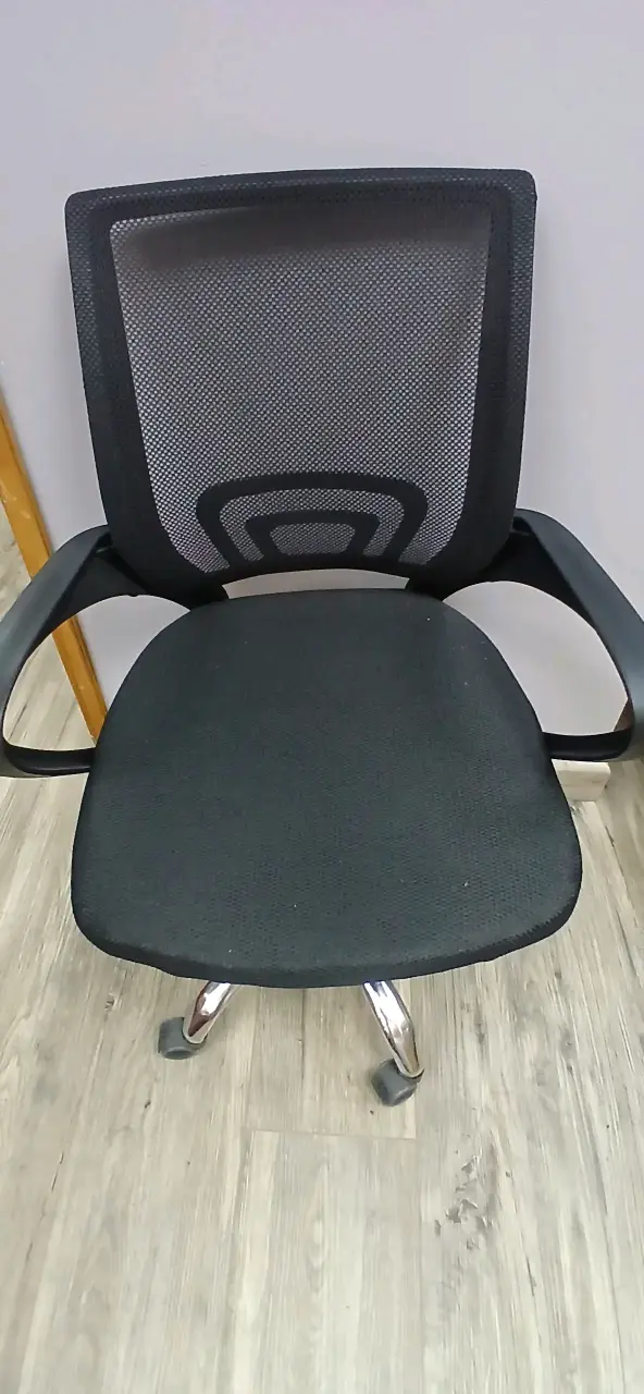 Silla de oficina ergonómica - 1