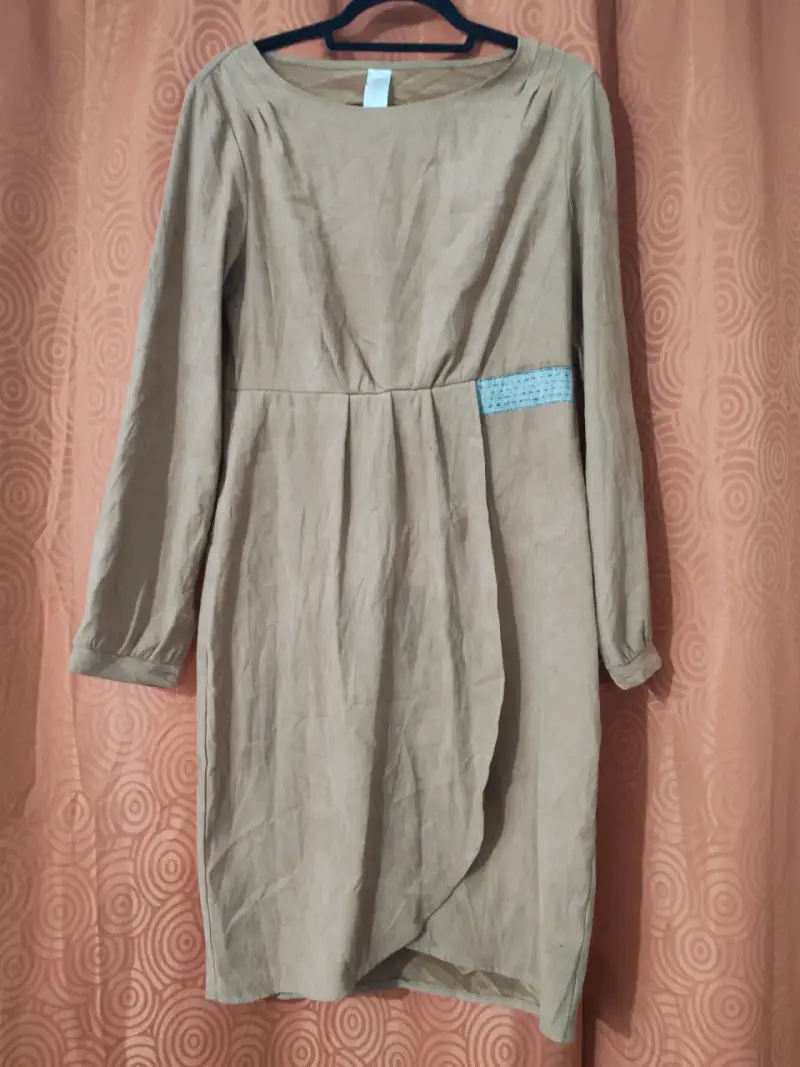 Vestido beige elegante - 1