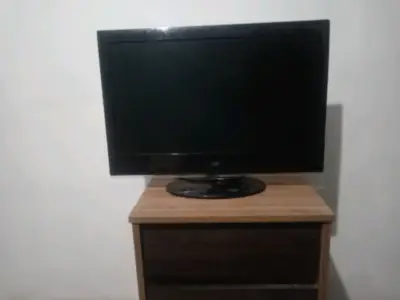 Televisor AOC 22 pulgadas - miniatura 1