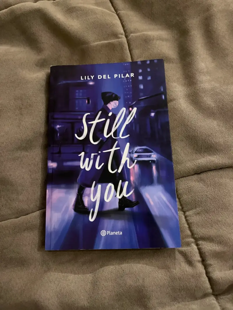 Libro 'Still With You' de Lily Del Pilar - 1
