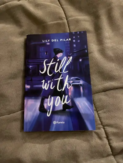 Libro 'Still With You' de Lily Del Pilar - miniatura 1