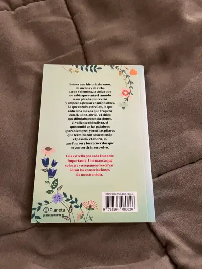 Libro 'El chico que dibujaba constelaciones' - miniatura 2