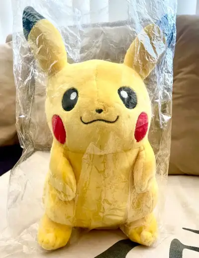 PELUCHE PIKACHU POKÉMON  25 CM - miniatura 1