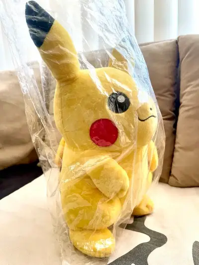 PELUCHE PIKACHU POKÉMON  25 CM - miniatura 3