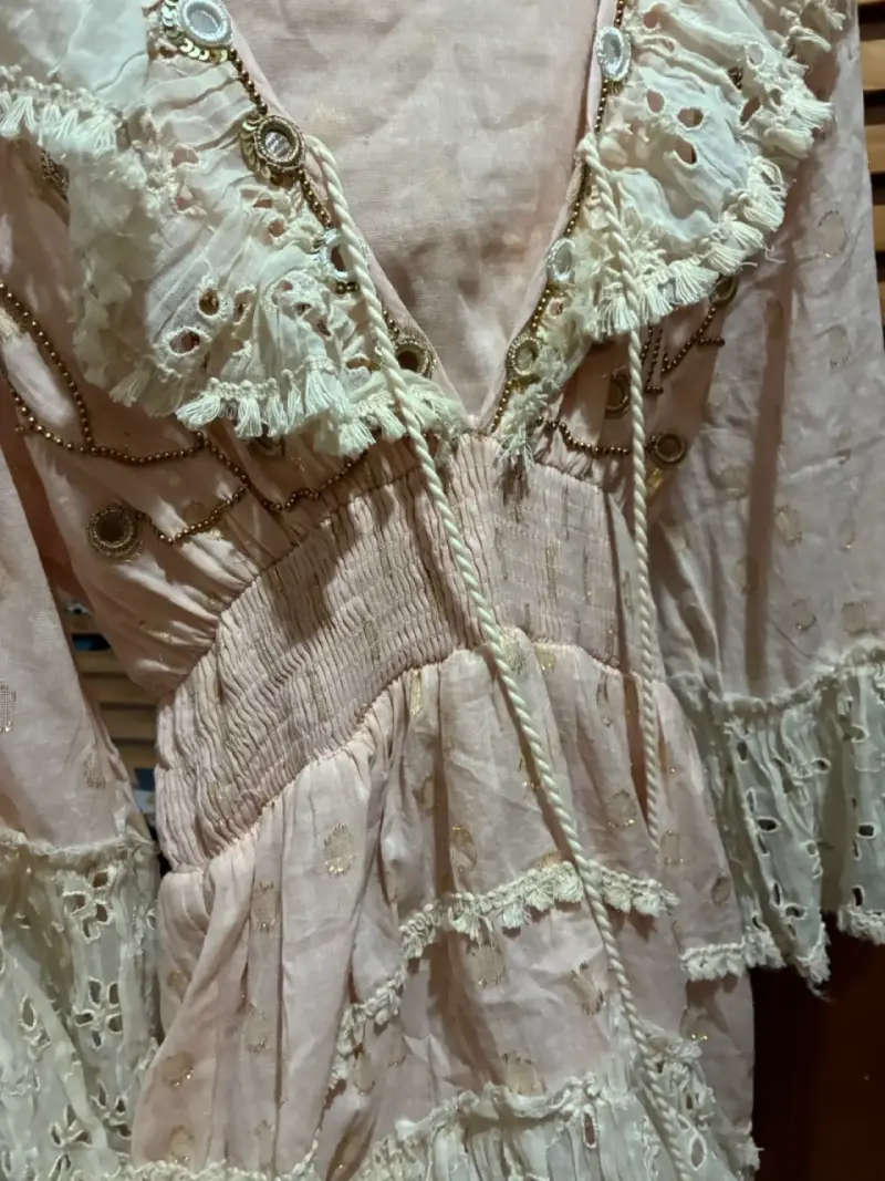 Vestido largo asimétrico comprado en Sevilla - 1