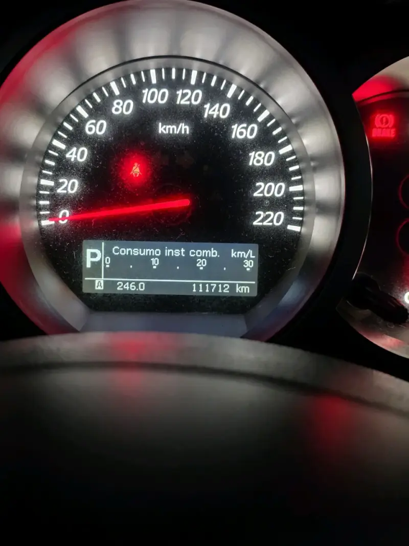 Susuki grand nomade 2015, 2.4 automático - 6