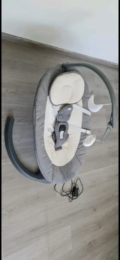 Silla mecedora con bluetooth - miniatura 2