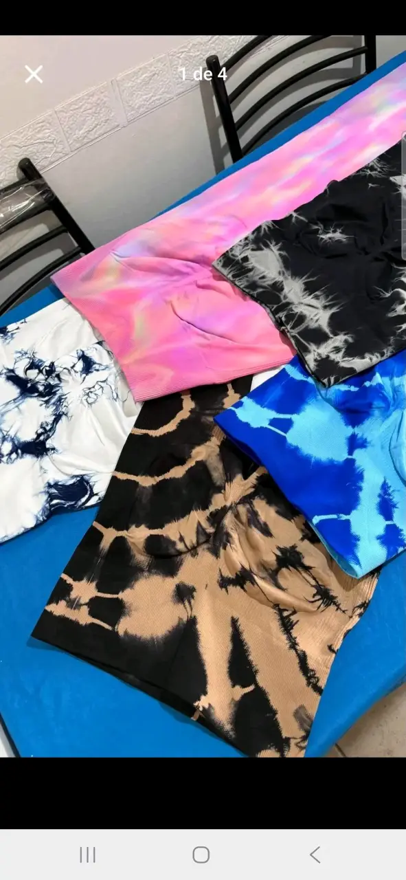 Calzas deportivas con diseño tie-dye - 4