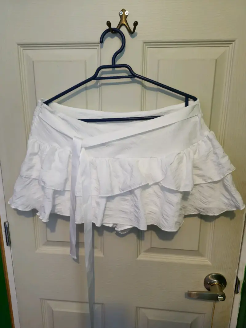 Mini falda blanca con volantes Shein - 1
