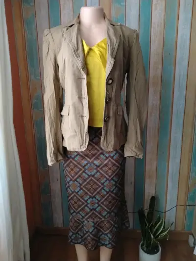 Chaqueta blanca con mangas negras - miniatura 2