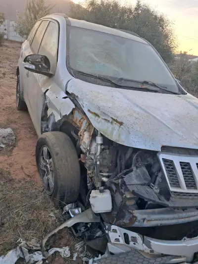 Vehículo Mahindra xuv 500 2013 - miniatura 2