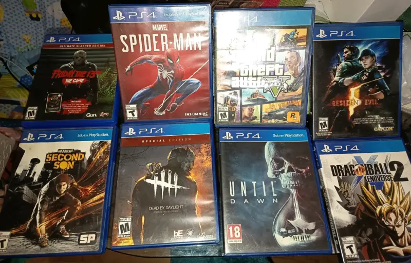 8 Juegos de PS4 variados