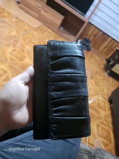 Cartera de cuero negro elegante - miniatura 1