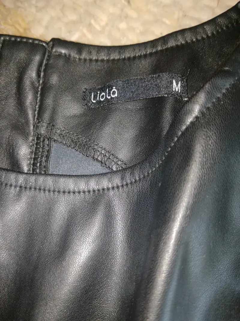 Vestido Liolá cuerina negro con cierre - 3