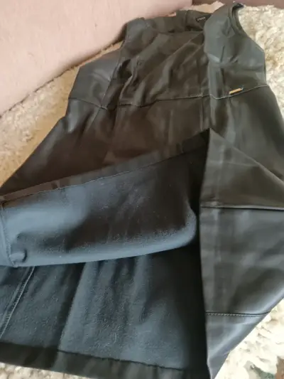 Vestido Liolá cuerina negro con cierre - miniatura 4