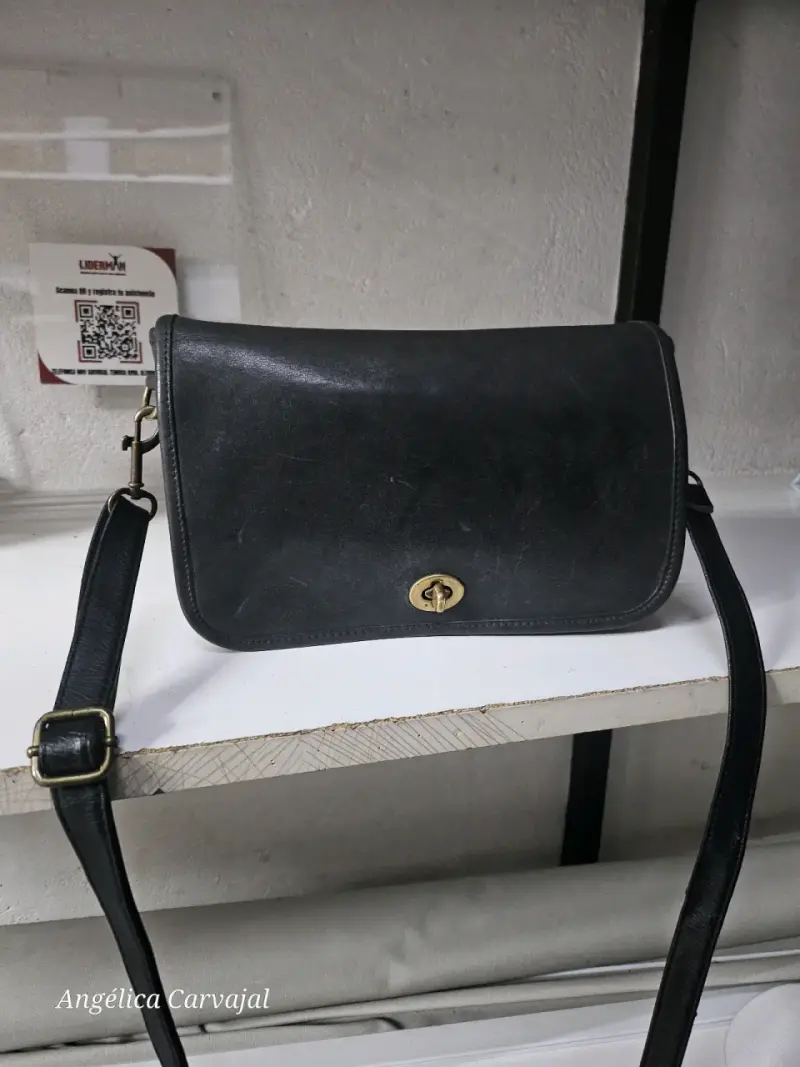 Cartera vintage coach negra de cuero - 2
