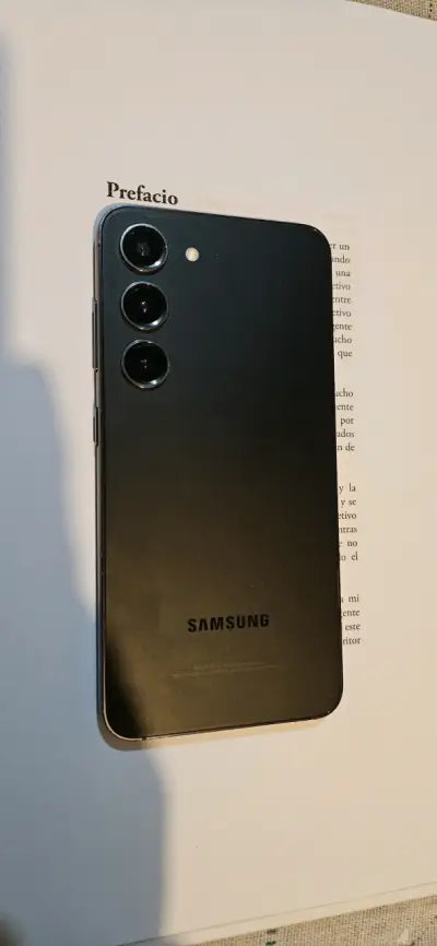 Samsung galaxy S23 - miniatura 1