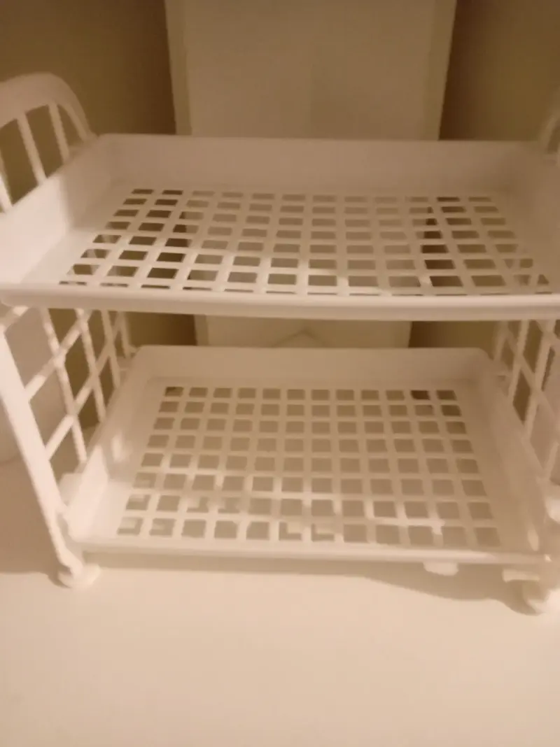Estante plástico blanco de dos niveles desmontable - 1