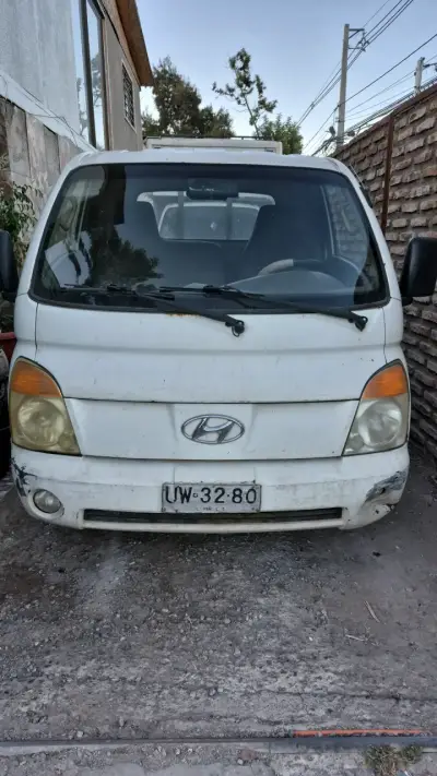 Camioneta Hyundai porter 2007 blanca usada - miniatura 4