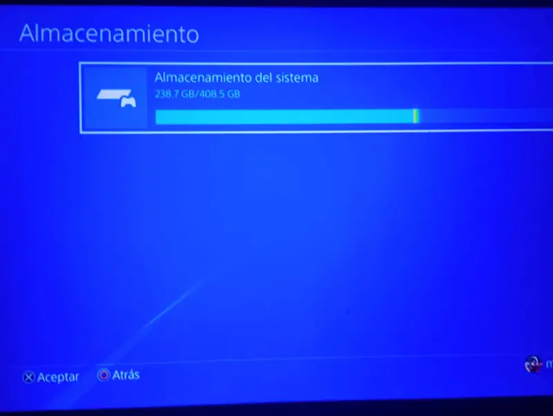 Consola PlayStation 4 con dos controles - 2
