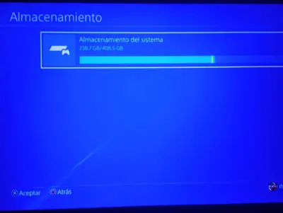 Consola PlayStation 4 con dos controles - miniatura 2