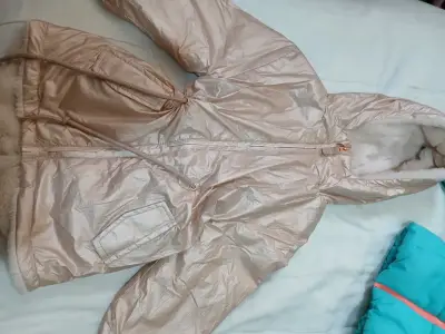 Parka beige con capucha - miniatura 1