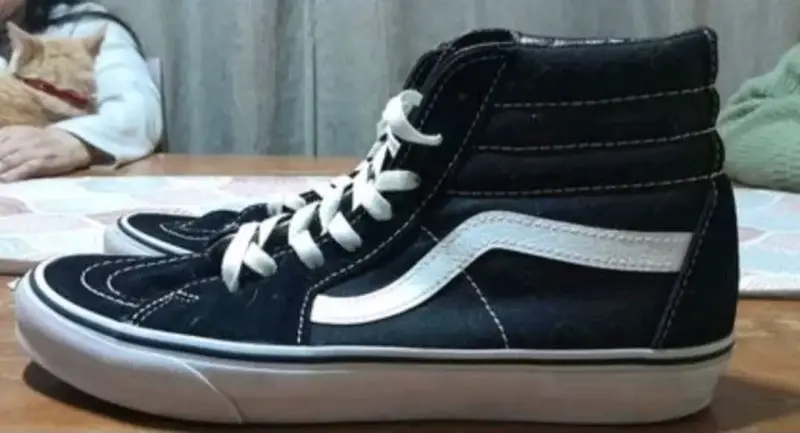 Zapatillas negras de caña alta VANS - 1