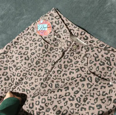 Pantalones de estampado leopardo - miniatura 3
