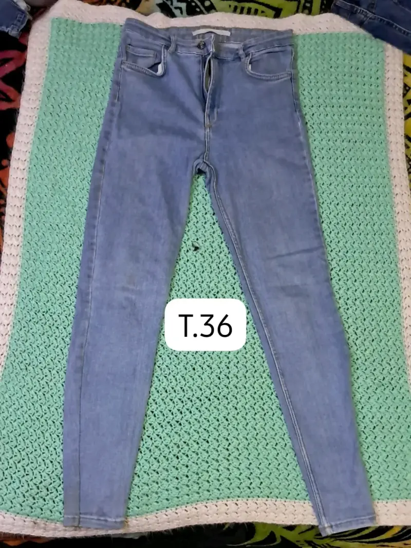 Jeans sin detalles la mayoría de marca y muy buena - 4