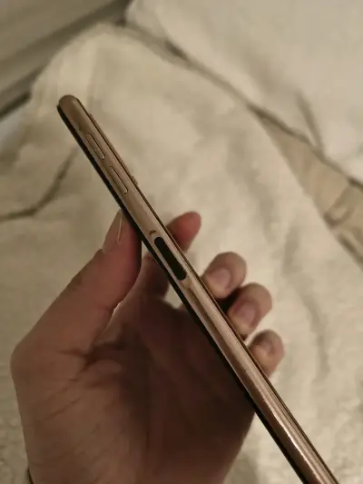 Teléfono Samsung A7 2018 - miniatura 3