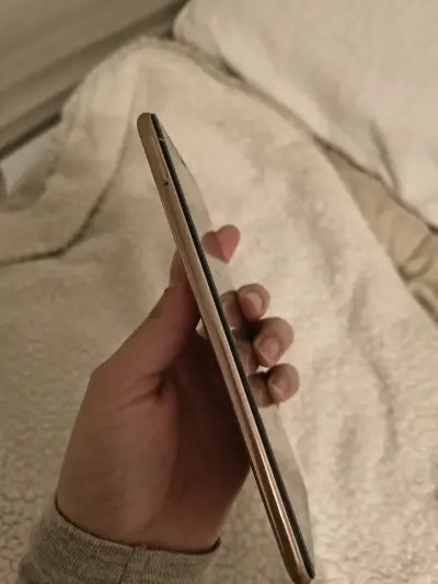 Teléfono Samsung A7 2018 - miniatura 4