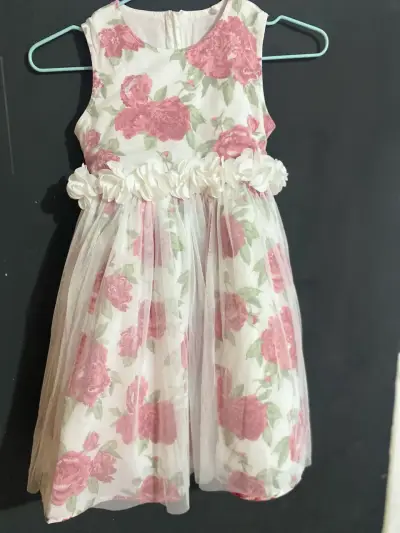 Vestido infantil flores rosas - miniatura 2