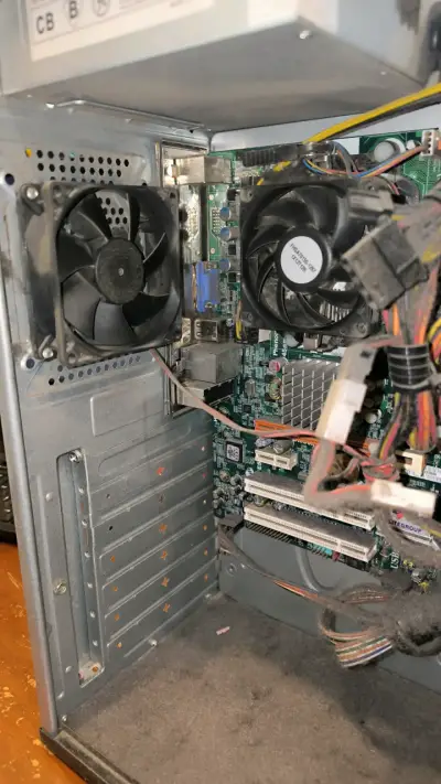 Servicio Técnico  PC y Notebook mantenimiento - miniatura 3
