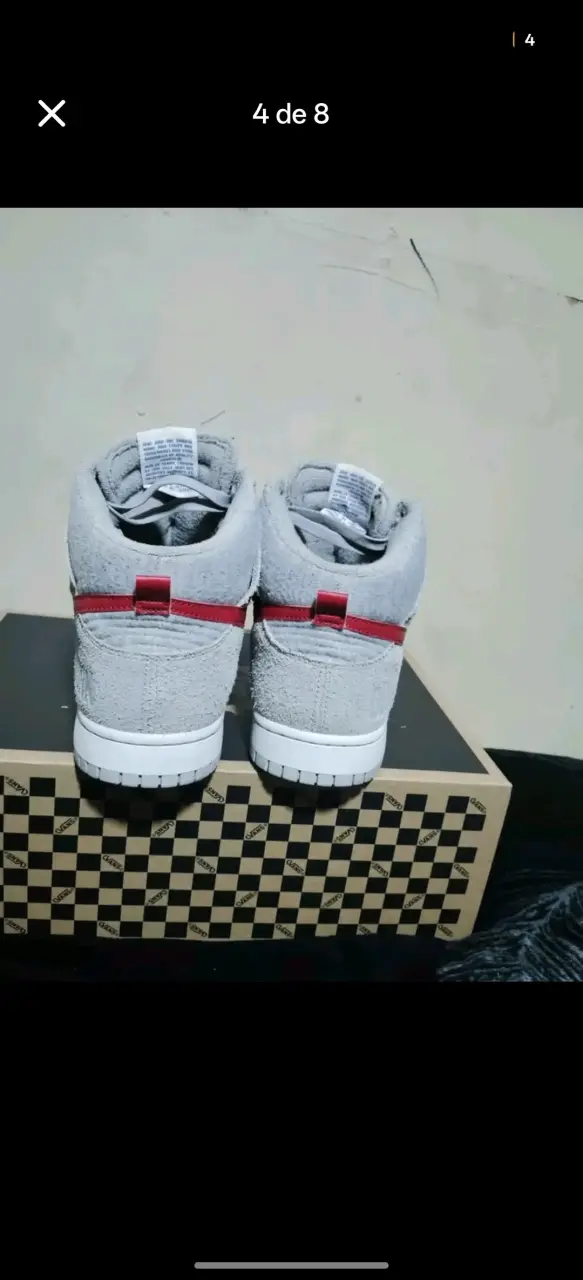 Zapatillas grises y blancas Nike - 3