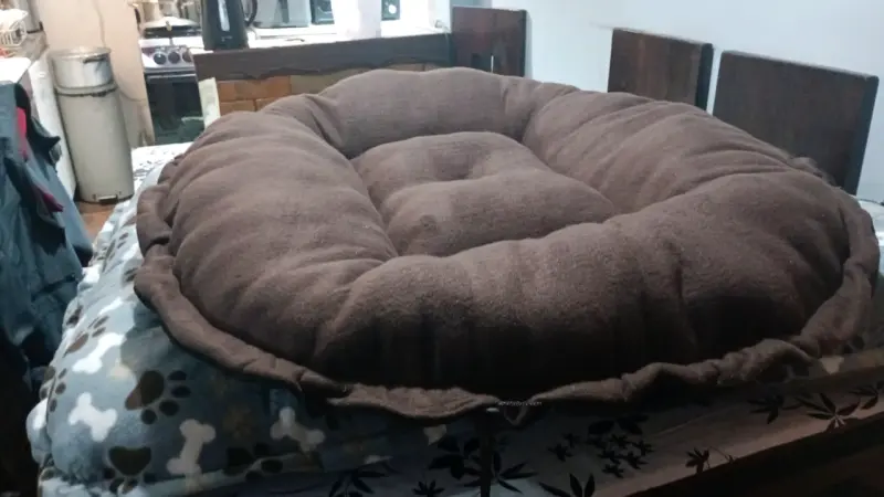 Cama mascotas acolchonada se agranda y se achica - 2